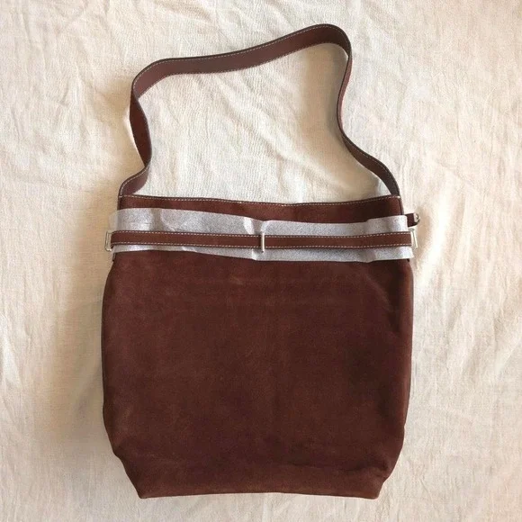 Madewell The Essential Belted Bucket Tote Brown suede belt bag - Picture 3 of 8